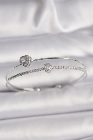 Pirinç Gümüş Renk Zirkon Taşlı Kalp Model Kadın Bileklik - Lisinya