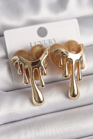 Pirinç Gold Renk Krem Sedefli Akan Kalp Model Kadın Küpe - Lisinya