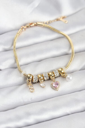 Pirinç Gold Renk Pembe Kalp Charmlı Kadın Bileklik - Lisinya