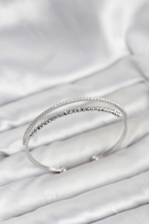 Dorika Model Pirinç Gümüş Renk Kadın Bileklik - Lisinya